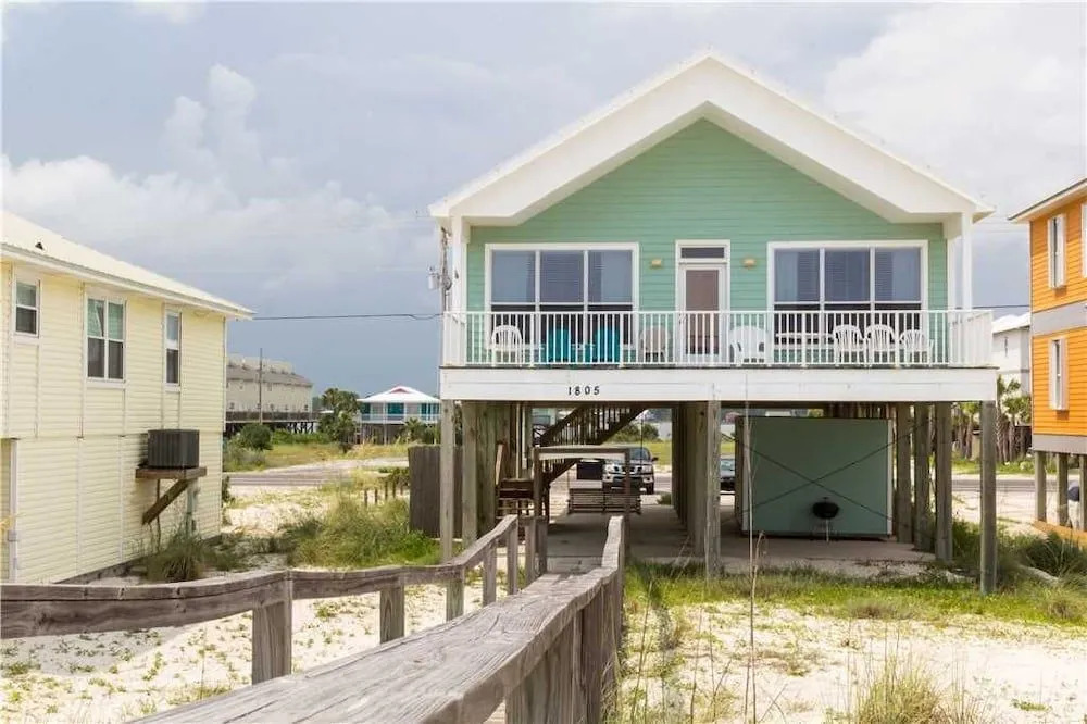 Far Reach II - 4 Br home by RedAwning