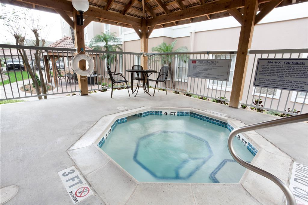 McAllen Plaza Hotel & Suites