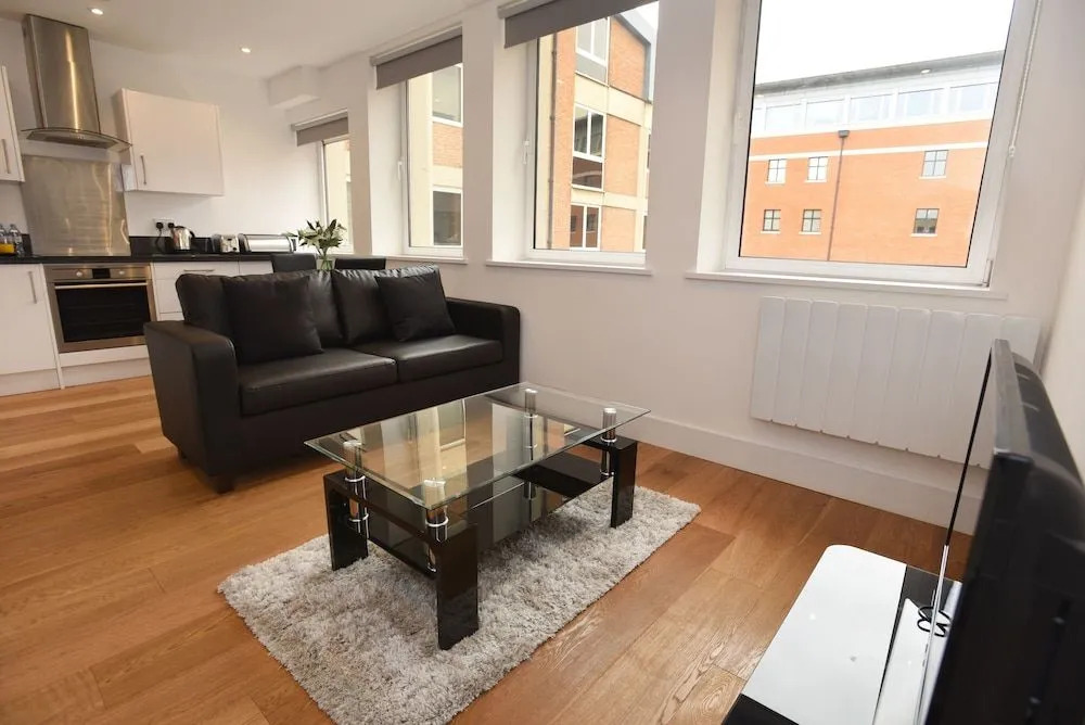 Celador Apartments - Sussex House Serviced Apartments