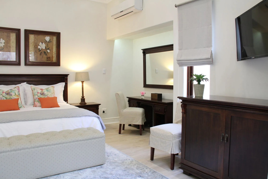 Sheppard Boutique Hotel