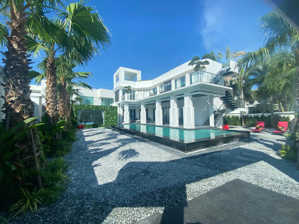 Hollywood Pool Villa Jomtien Pattaya