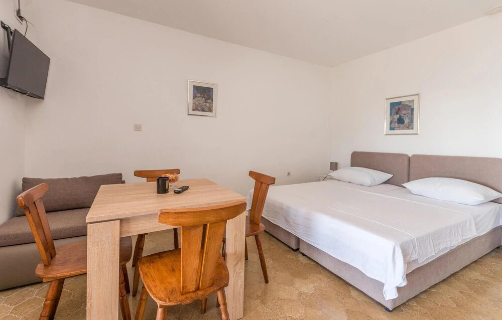 Beautiful Apartment in Drage With Wifi and 1 Bedrooms