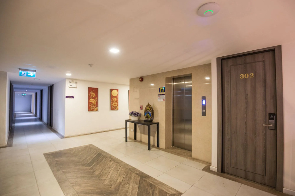 B2 Riverside Premier Resort