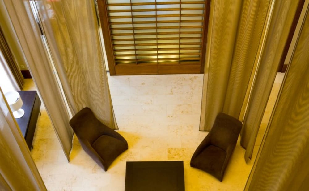 Global Luxury Suites Fenway