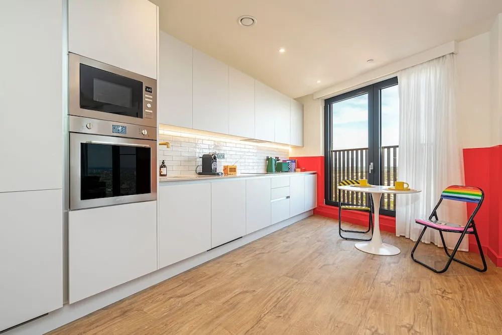 The Eades Natasha Landers 2 Bed