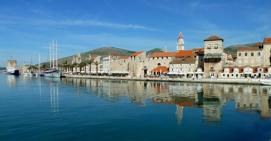 Apartments and Rooms Mišić
