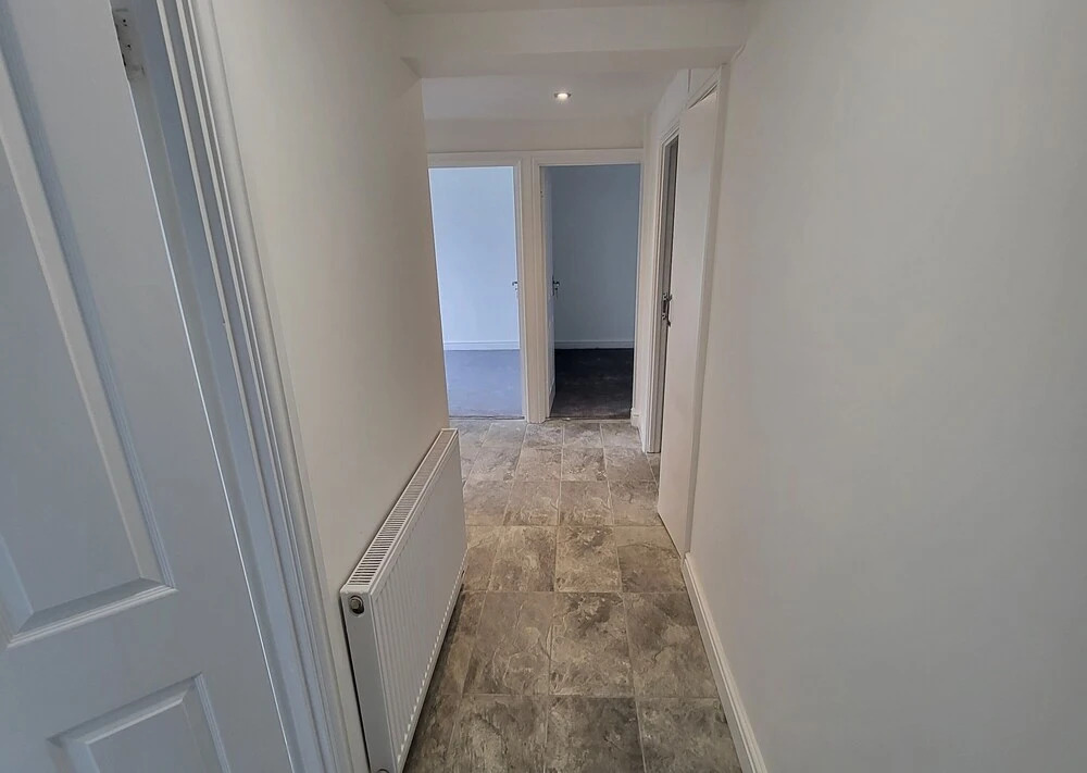 Impeccable 3-bed Apartment in London Fresh Decor!!