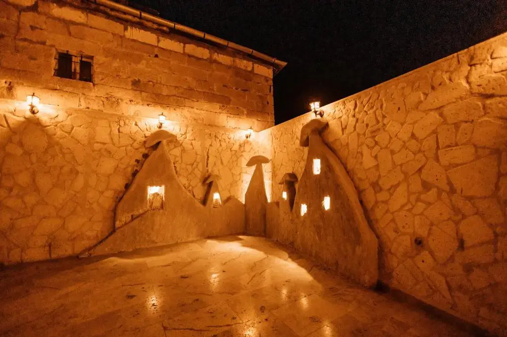 Vanessa Cave Hotel