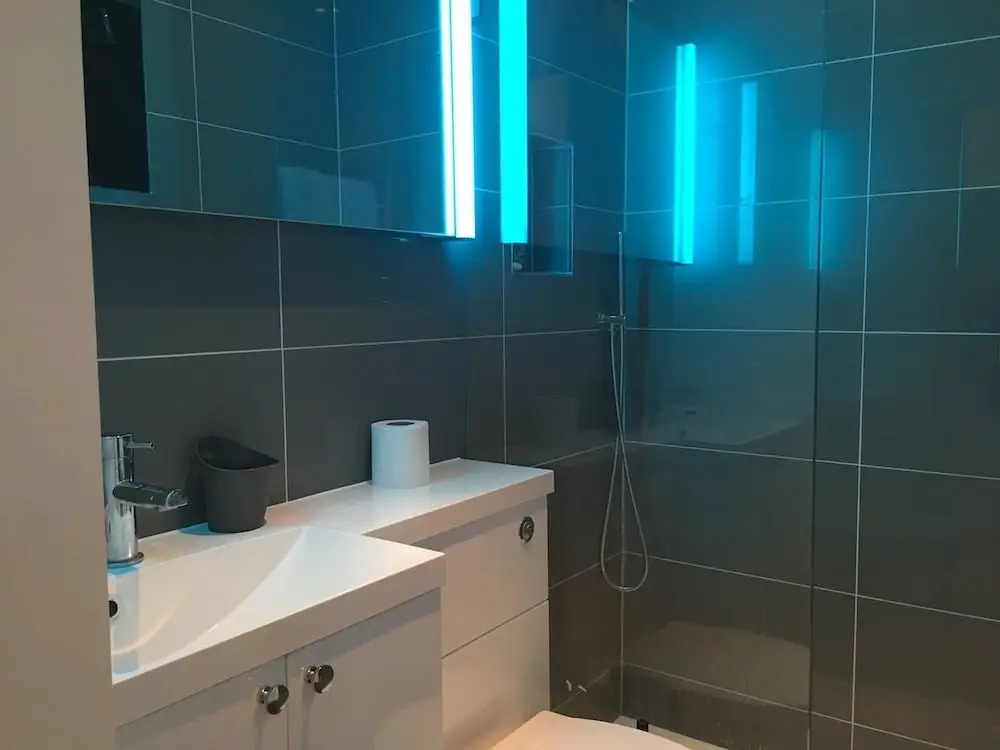 Modern 2bed in Brook Green/ Olympia