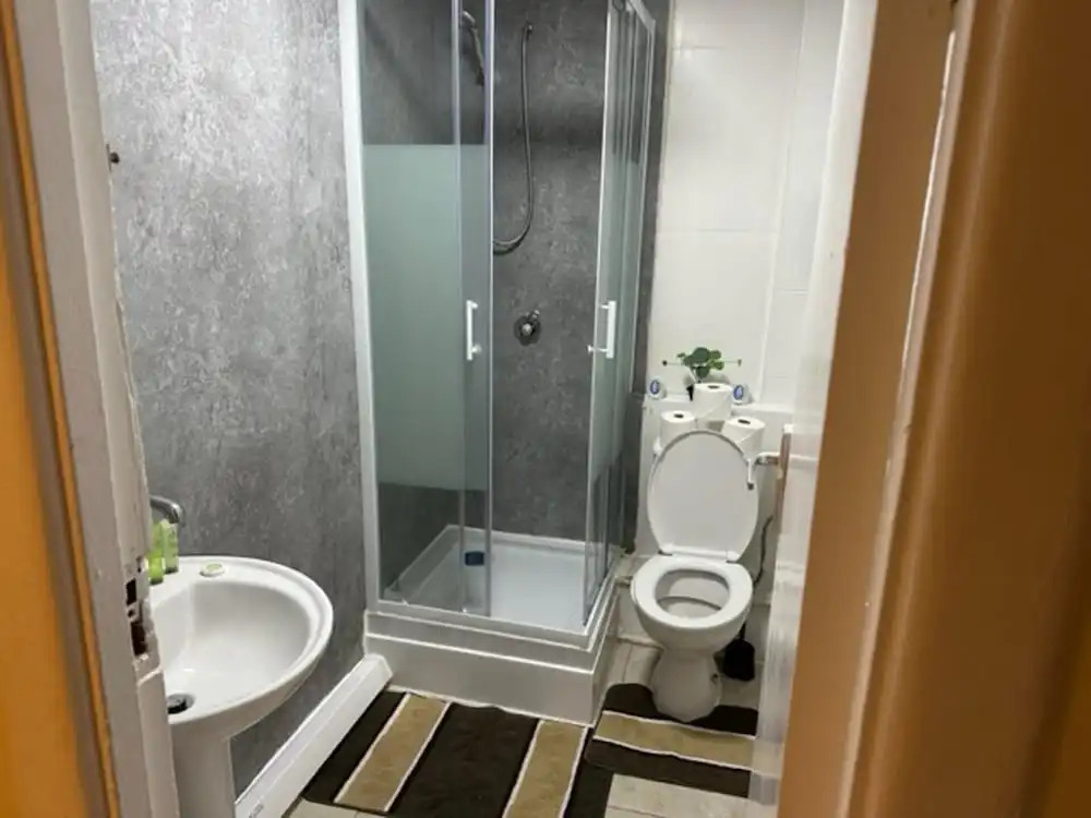 Superb 1-bed Private Family Apartment in Centre