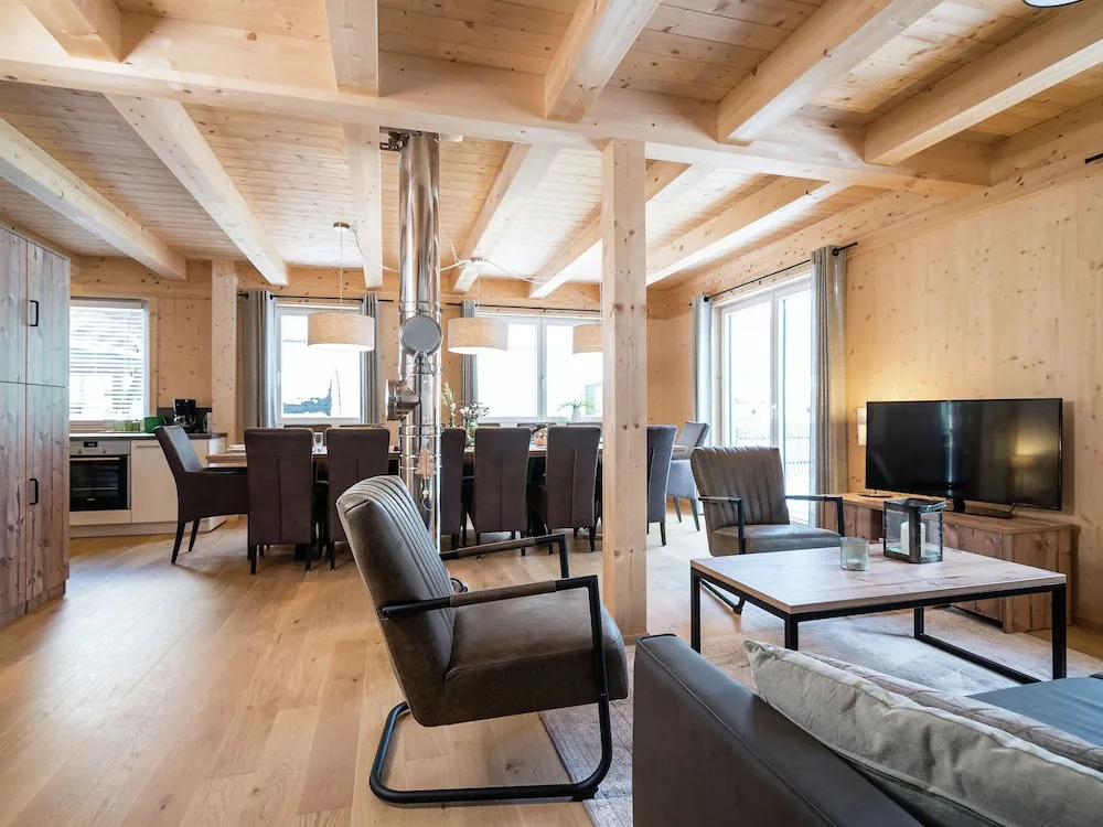 Cozy Holiday Home in Salzburg With Mountain View
