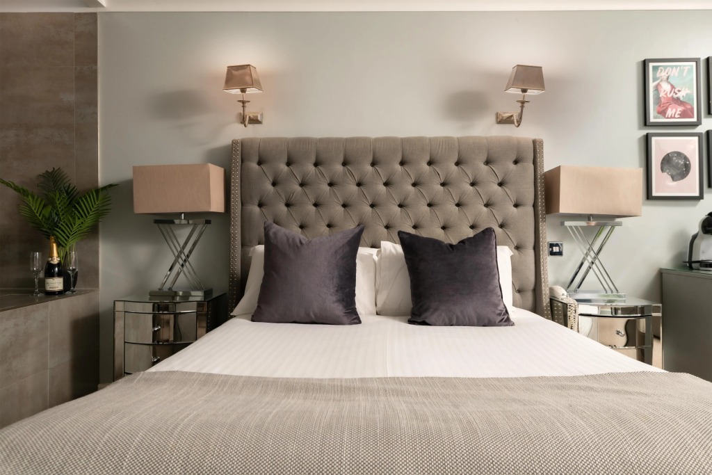 Birmingham North Moor Hall Hotel