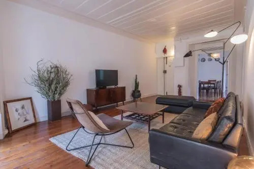 Lovelystay - Chiado 2 Bedroom Charm!