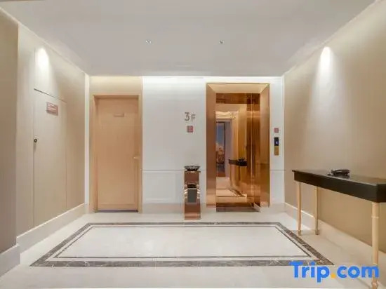 Vienna Hotel (Chaoyang Passenger Transport Center Youyi Street)
