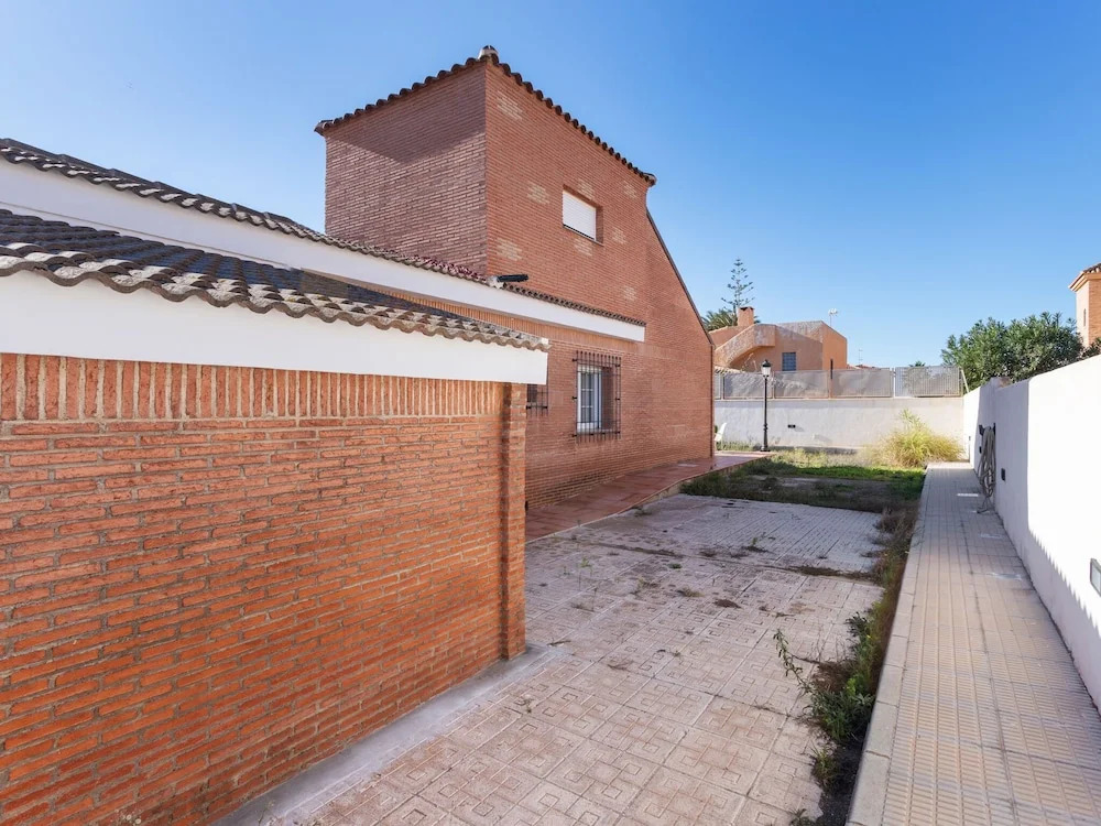 Elegant Villa in La Manga With Patio