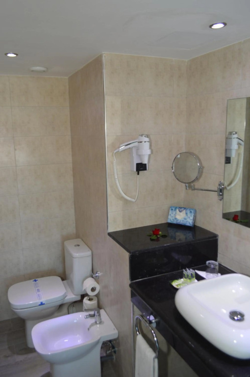 Anezi Tower Hotel
