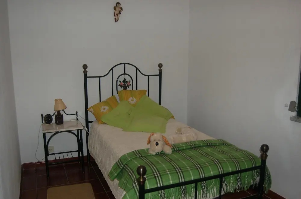 House With 4 Bedrooms in Vila Fernando, With Wonderful Mountain View, Private Pool, Furnished Garden Near the Beach