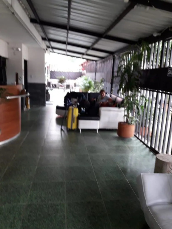 Aparta Hotel El Bosque zz