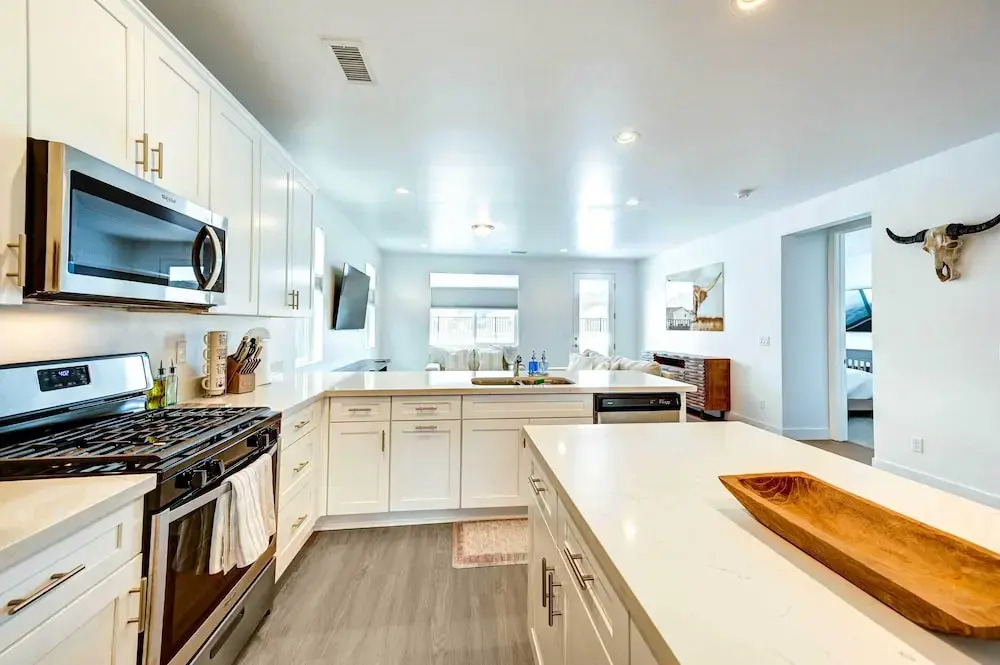 12 Mi to Dtwn Flagstaff: Spacious Bellemont Home