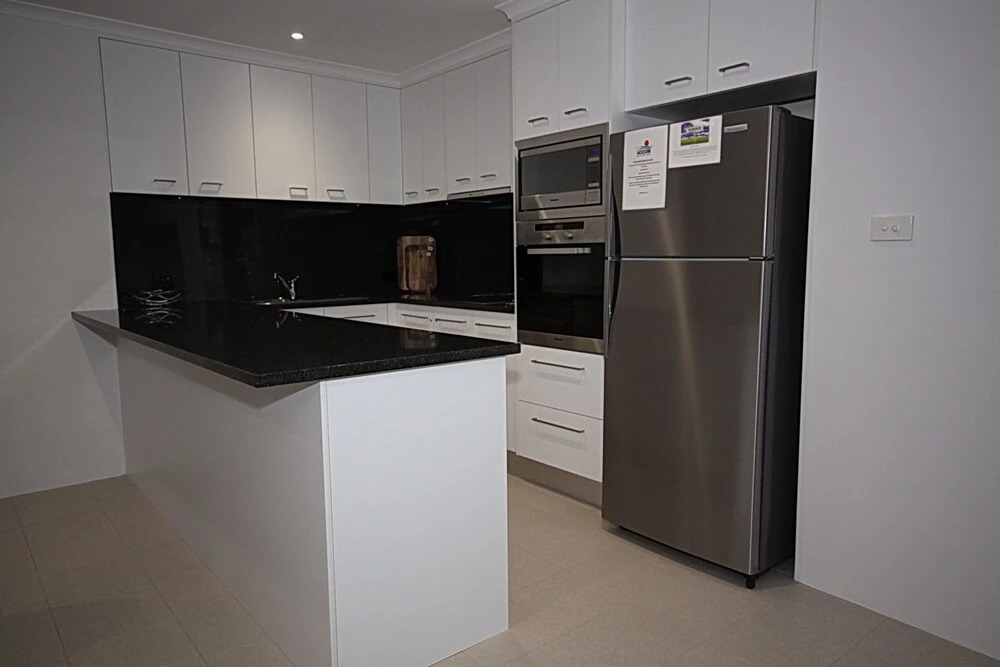 Skyline, Unit 8/12 Thurlow Avenue