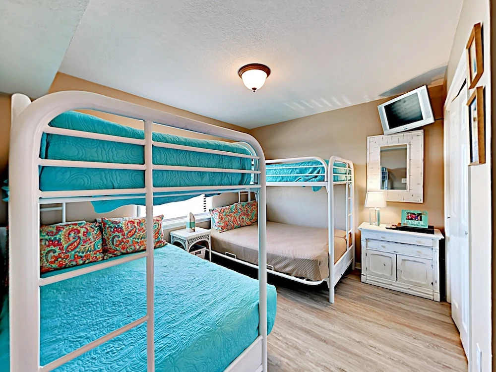 Seaside Beach & Racquet Club 3404