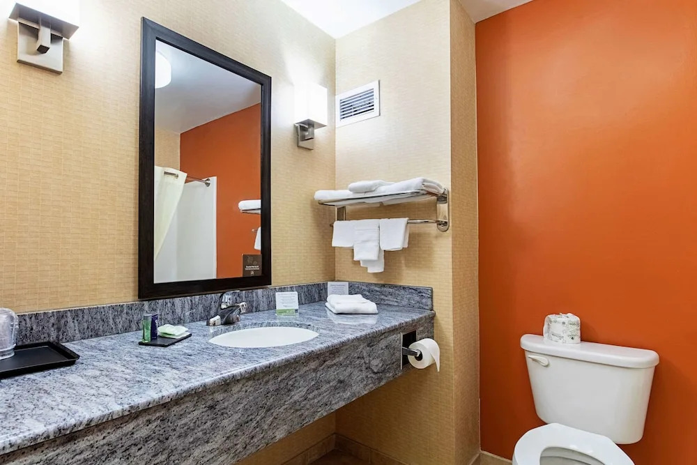 Sleep Inn & Suites