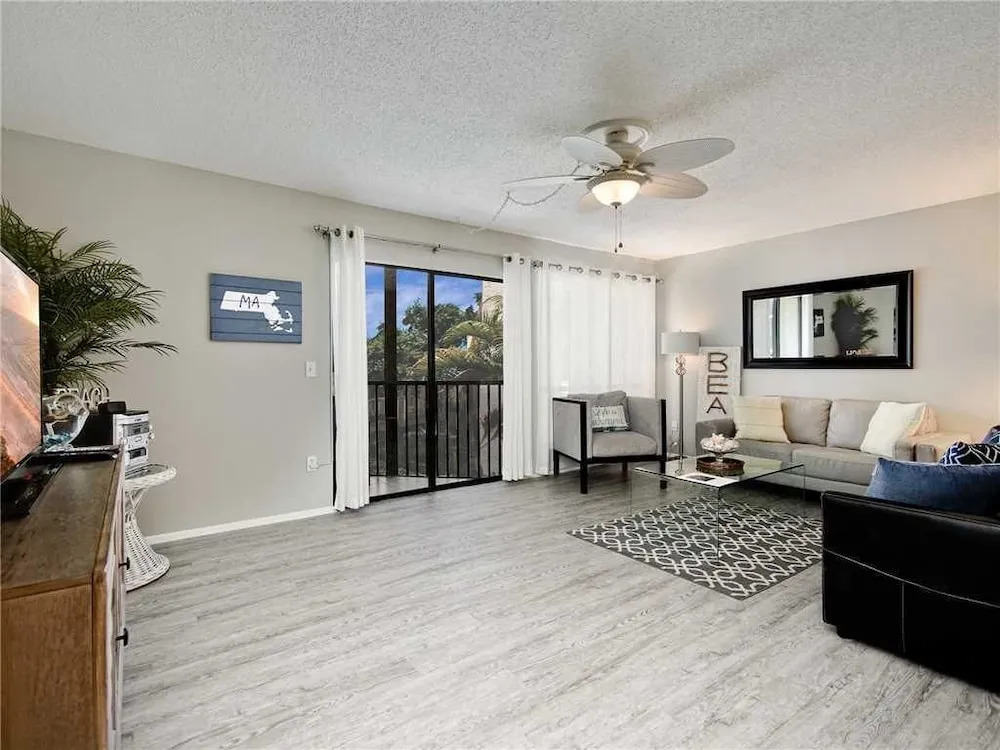 Bay Oaks D22 - Two Bedroom Condo