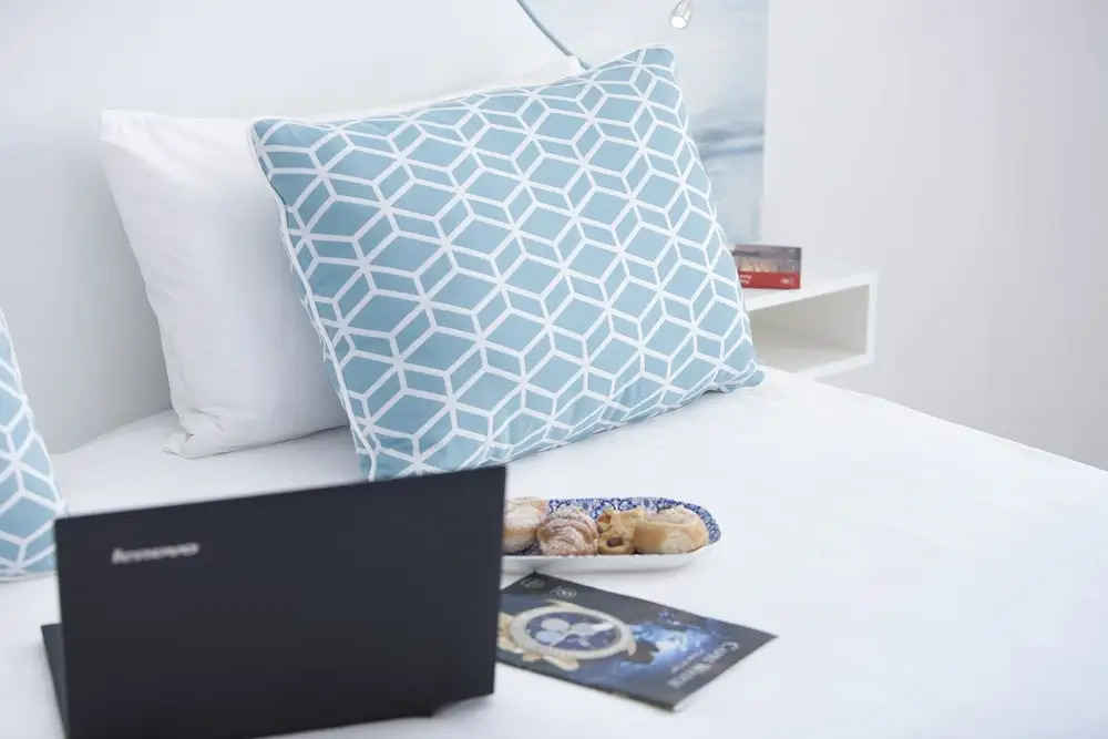 Sara Home 2