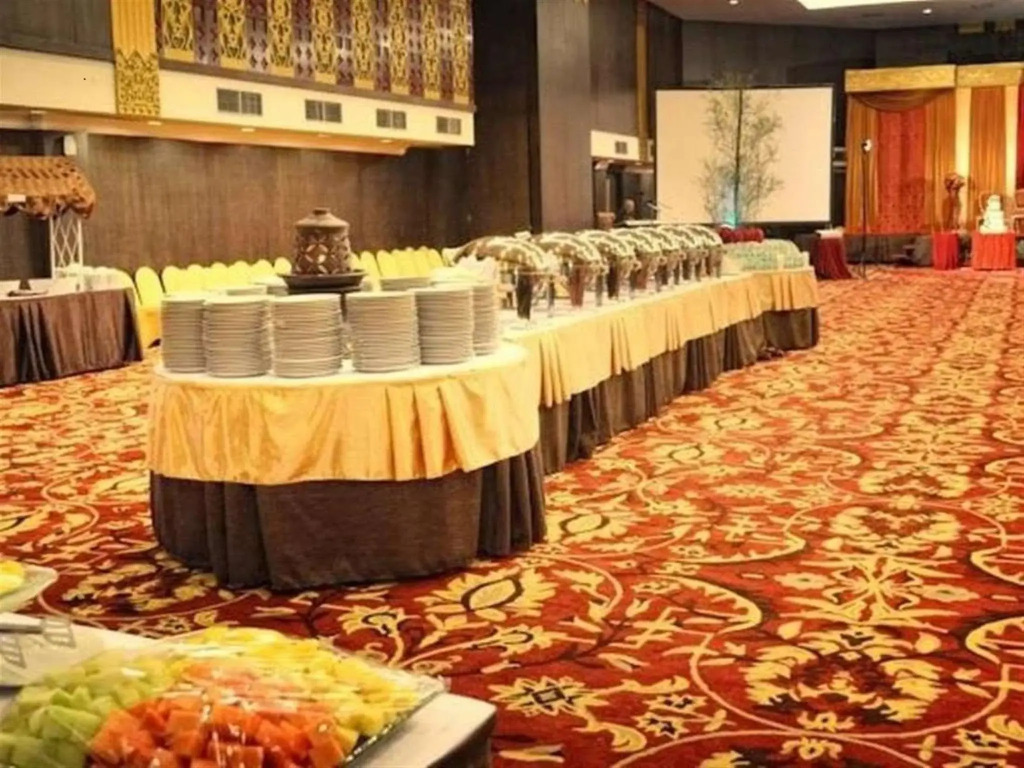 Kyriad Bumiminang Hotel
