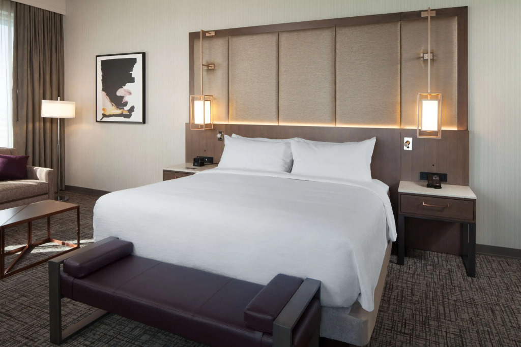 H Hotel Los Angeles, Curio Collection By Hilton