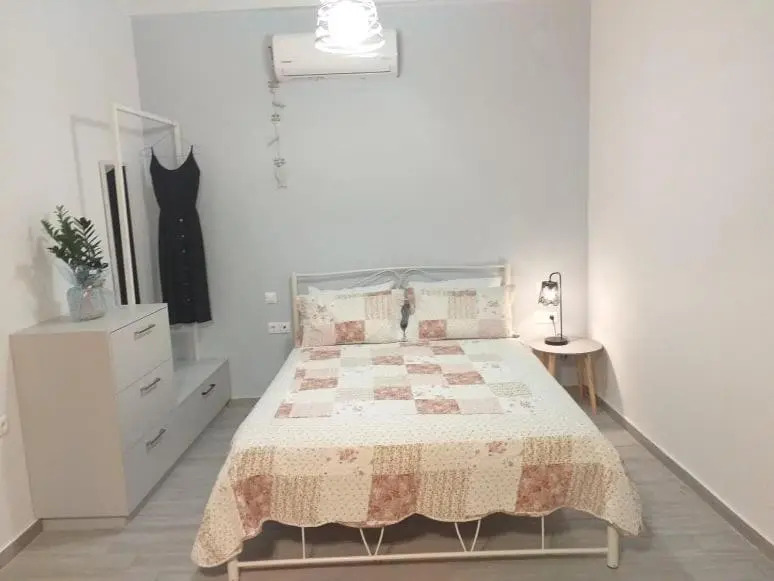 Alexandra`s House
