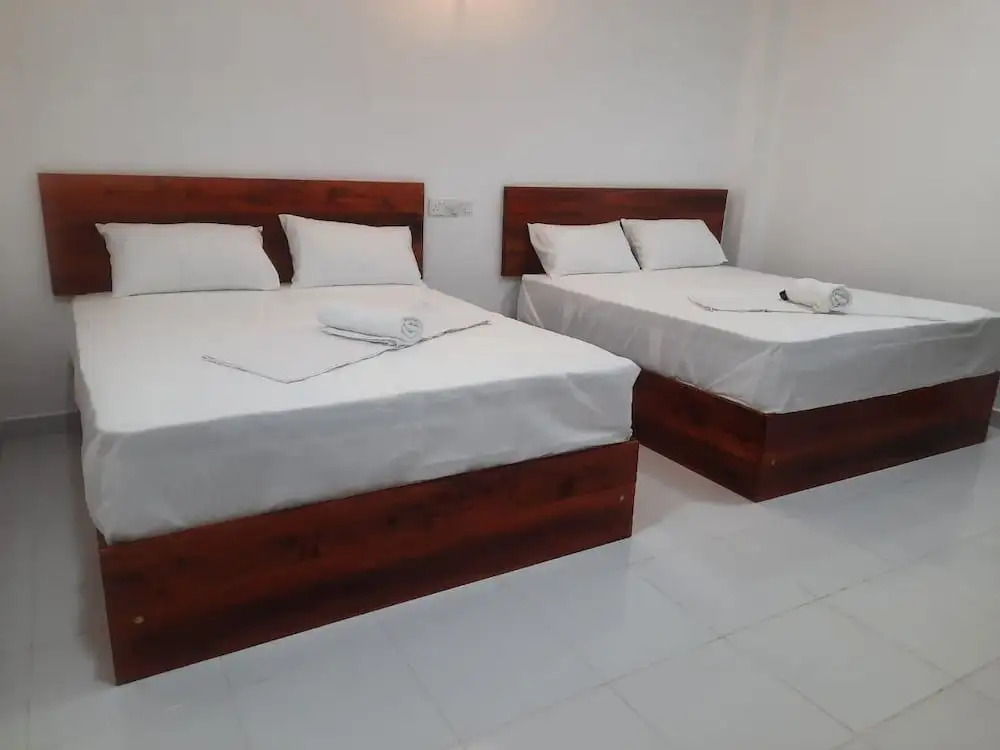 Island Inn Colombo00