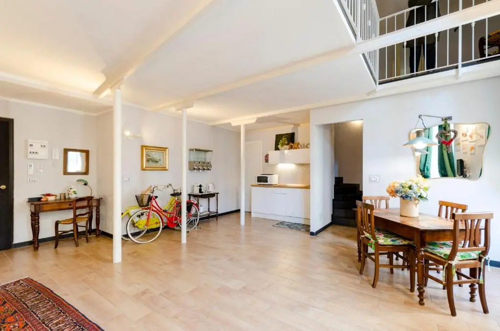 JOIVY Superb Flat Near Ch. Columbus' House