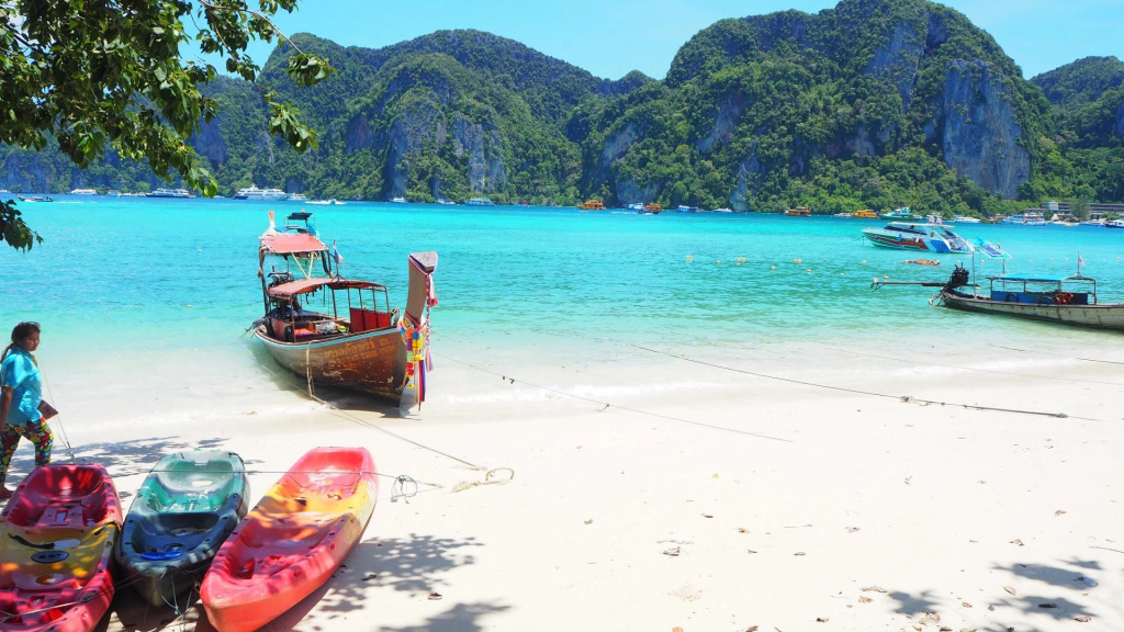 โรงแรมชาวเกาะพีพี ChaoKoh Hotel Phi Phi Island