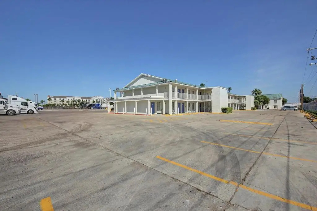 Studio 6 Laredo, Tx - North I-35
