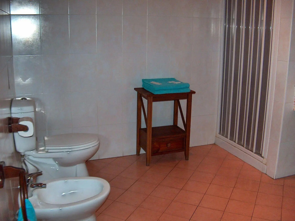 Holland International Rooms