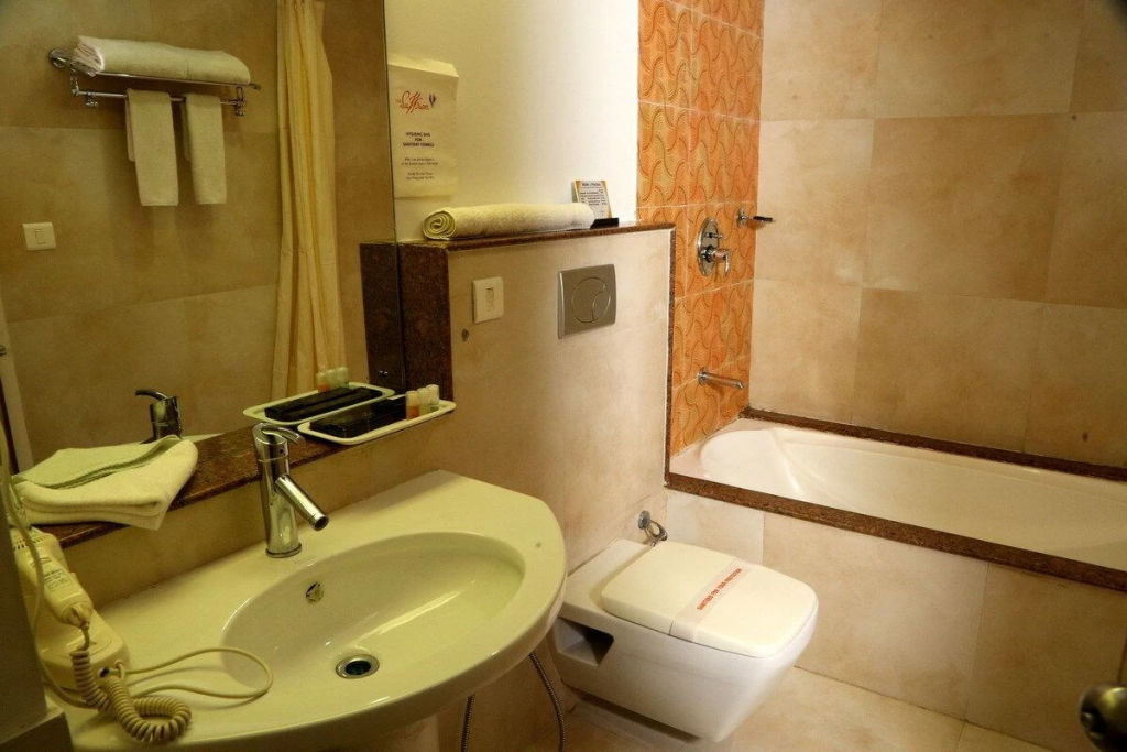 Srinivas Saffron Hotel