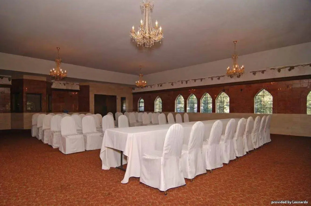 Chateau Big Bear Boutique Hotel, BW Signature Collection