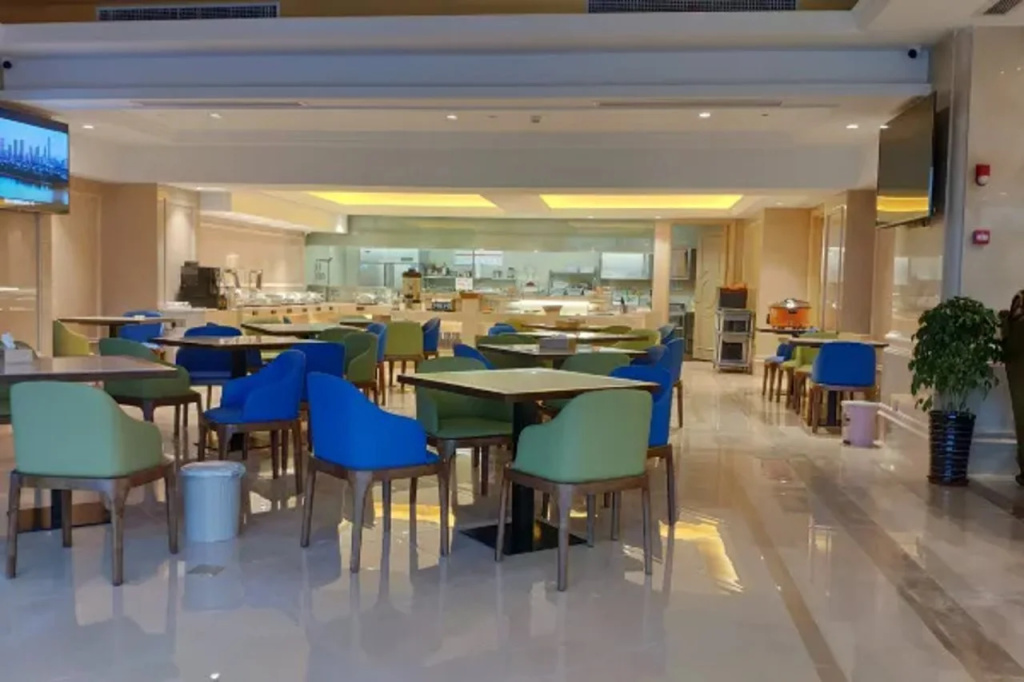 Vienna Hotel (Hefei Lujiang International Building Material City)