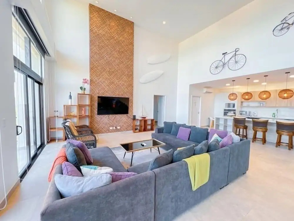 Elegant Oceanview Penthouse - Steps from Jaco Beach & Nightlife