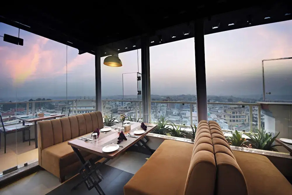 Hotel Sherpani