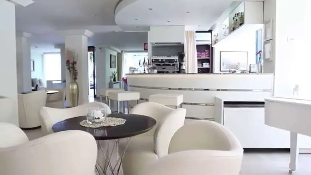 Hotel Aristeo Rimini fronte mare