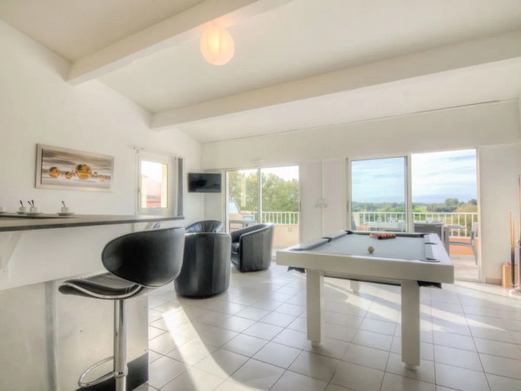Bella Vista 16203
