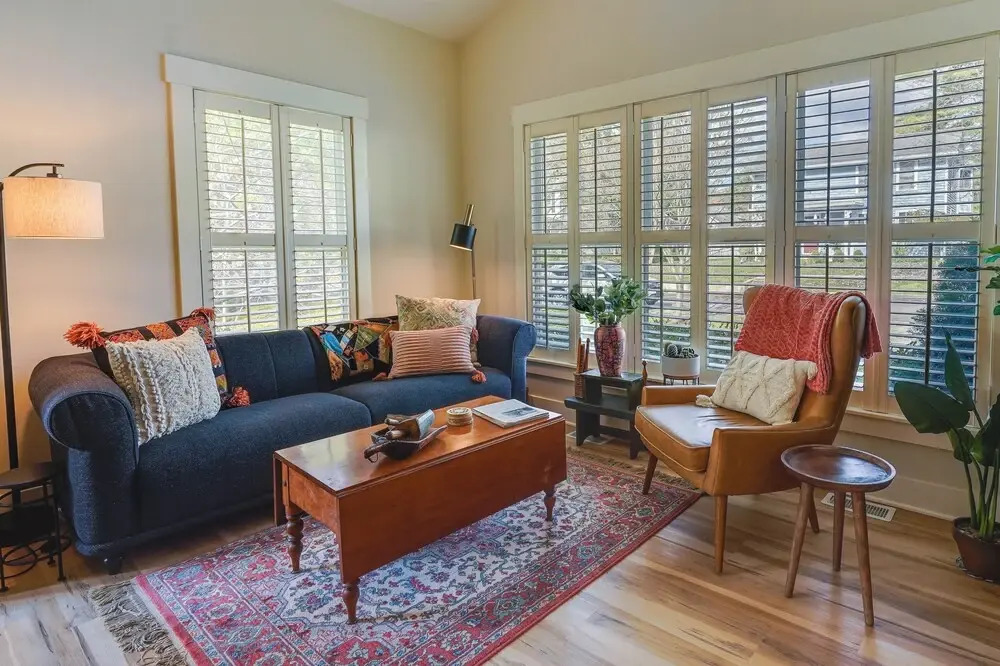 Charming Granville Home w/ Porch - Walk Downtown!