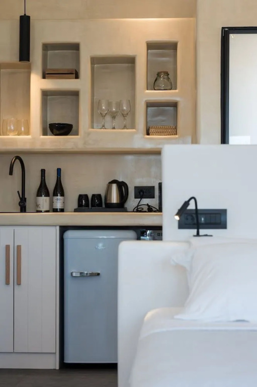 Elements Cozy Suites Pyrgos