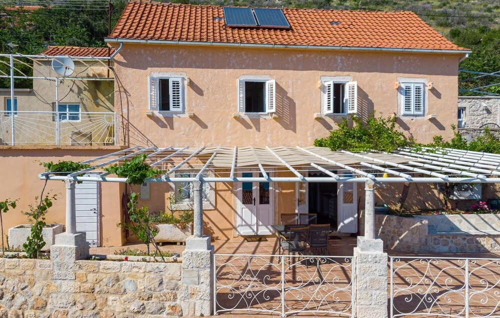 Two-Bedroom Holiday Home In Mokalo