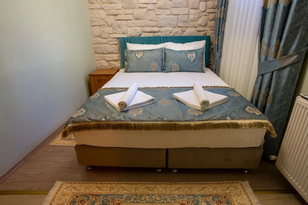 Sayina Hotel