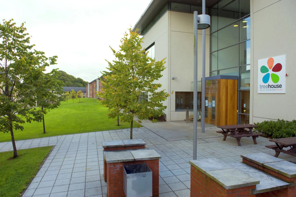 Queens University Belfast - Elms Village - Hostel