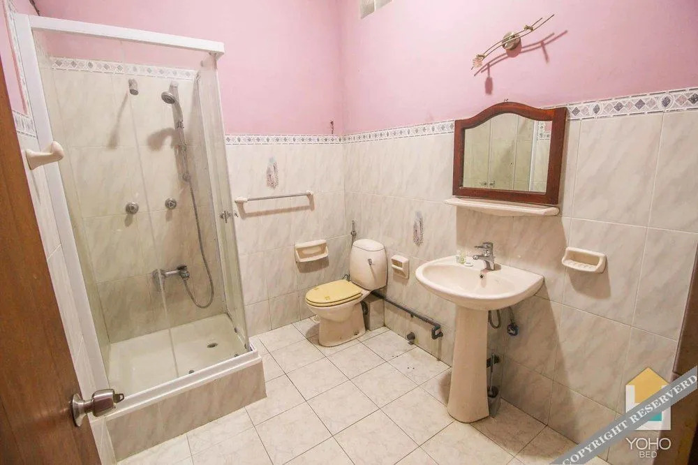 The Bro Hotel by OYO Rooms