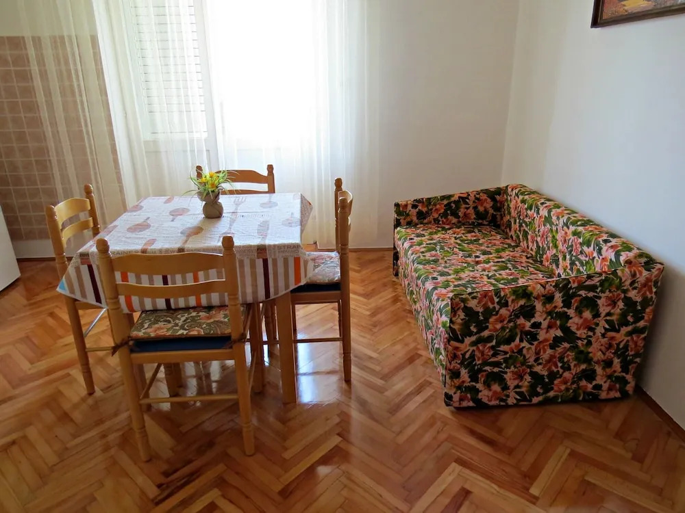 Apartments Elvira